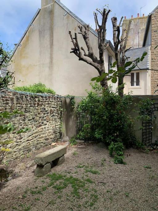 Maison Du Cap Lihou, Duplex Au 1Er Et 2Eme Etage Mansarde, Quartier Historique, グランビル エクステリア 写真
