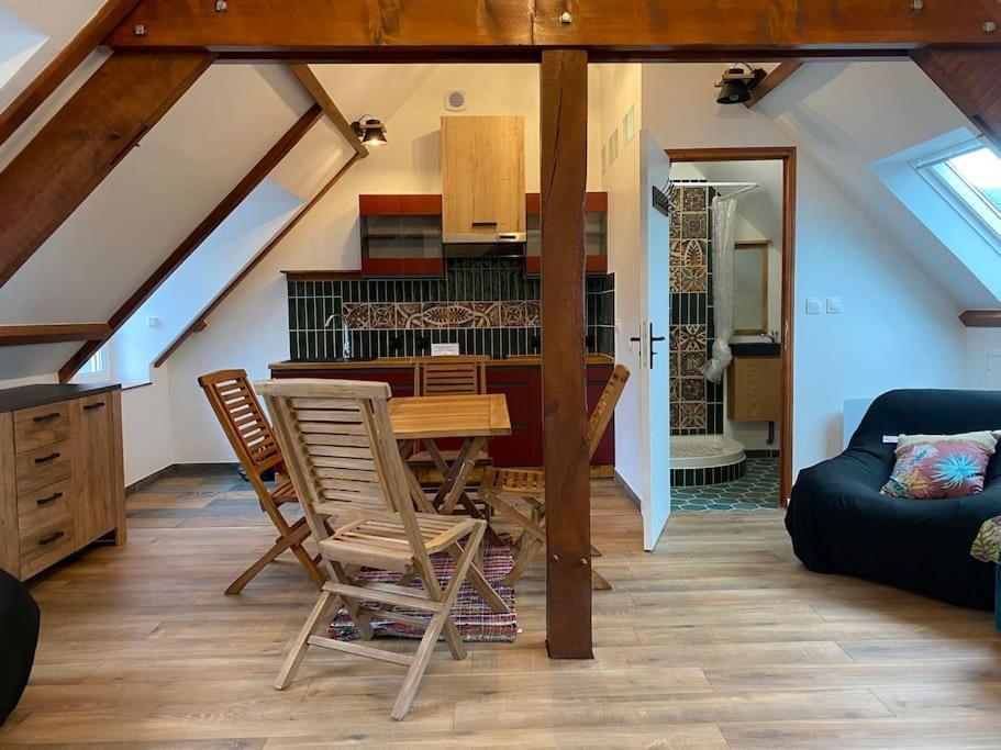 Maison Du Cap Lihou, Duplex Au 1Er Et 2Eme Etage Mansarde, Quartier Historique, グランビル エクステリア 写真